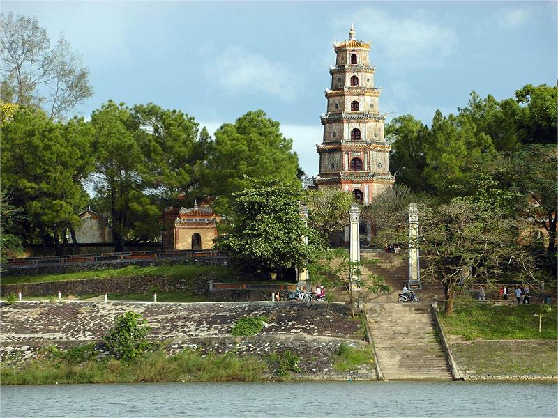 Tien Mu Pagoda